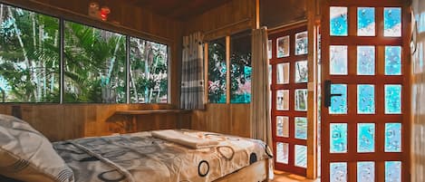 Habitación estándar doble, varias habitaciones, Aire acondicionado, vistas al patio | Terraza o patio