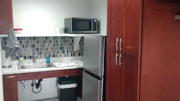 Fridge, microwave, coffee/tea maker, toaster