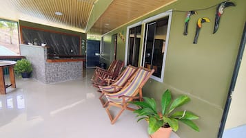 Deluxe Apart Daire, Balkon, Okyanus Manzaralı | Teras/veranda