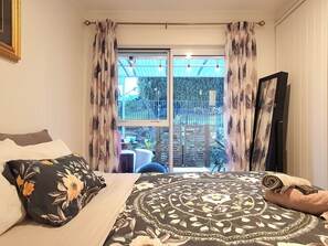 1 dormitorio, tabla de planchar con plancha, cuna de viaje y wifi gratis