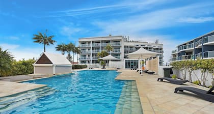 The Entrance Waterfront Apartment 416