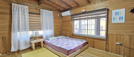 Single Room (8PY) | Free WiFi