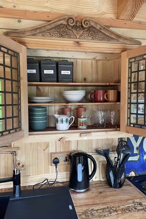 Interior - Shepherds Hut by Interhome (Drumnadrochit)