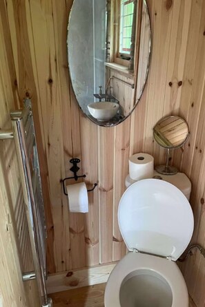 Towels - Shepherds Hut by Interhome (Drumnadrochit)