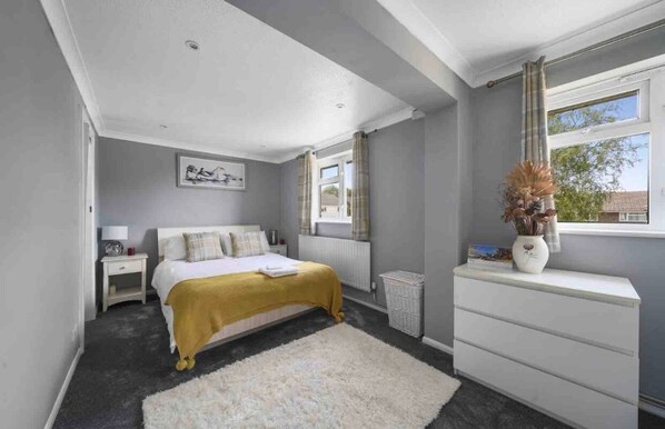 5 habitaciones, wifi y ropa de cama