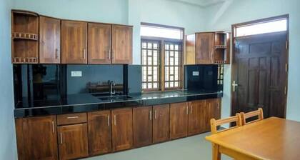6 bedroom safe and private first floor guesthouse