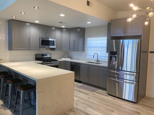 Private Desert Oasis 2BR/2BA Gated Retreat with Mnt Views, Pool & Pickleball