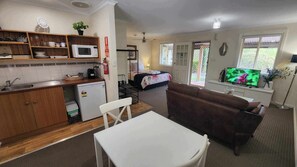 Iris Cottage | Private kitchen | Coffee/tea maker, electric kettle, toaster, cleaning supplies