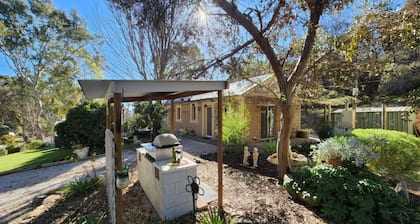 Riesling Trail and Clare Valley Cottages