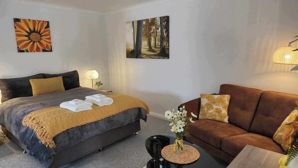 Daisy Cottage | Individuell dekoriert, individuell eingerichtet, Bügeleisen/Bügelbrett