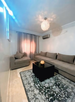 TV - 🏡 إقامة آمنة وهادئة في مراكش -  ابتداءً من ليلتين فقط (Marrakech)