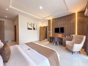 Executive Room, Balcony, Pool View | Laptop workspace, free WiFi, bed sheets - NA Conference Centre And Suite (Abuja)