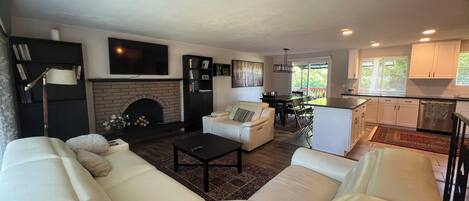 Cheminée, écrans d'ordinateur