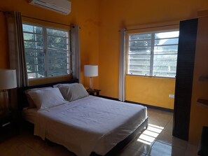 Deluxe Single Room, Garden View | Blackout drapes, free WiFi