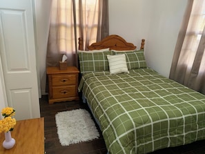 1 bedroom, iron/ironing board, WiFi, bed sheets