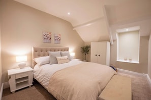 5 bedrooms, iron/ironing board, travel cot, WiFi