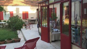 Restauration extérieure