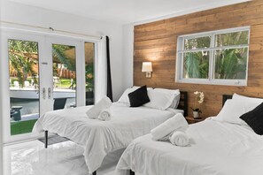 4 bedrooms, iron/ironing board, travel cot, free WiFi