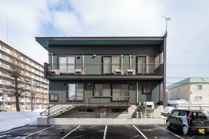 Exterior - E-US NAEBO HOUSE (Sapporo)