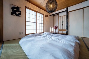 Iron/ironing board, free WiFi - E-US NAEBO HOUSE (Sapporo)