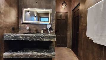 Quarto executivo | Banheiro | Toalhas de banho