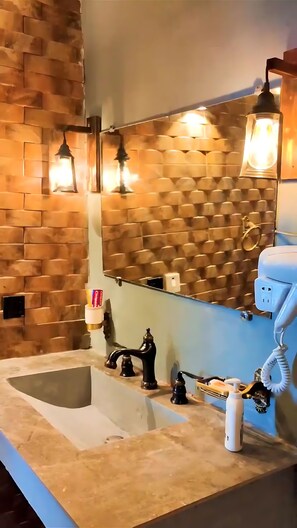 家庭房 | 浴室 | 毛巾