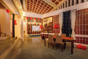 Villa (1 Bedroom) | Interior - Rustic Farmpool (Hosur)