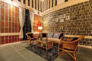 Villa (1 Bedroom) | Interior - Rustic Farmpool (Hosur)