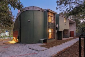 Interior - Rustic Farmpool (Hosur)