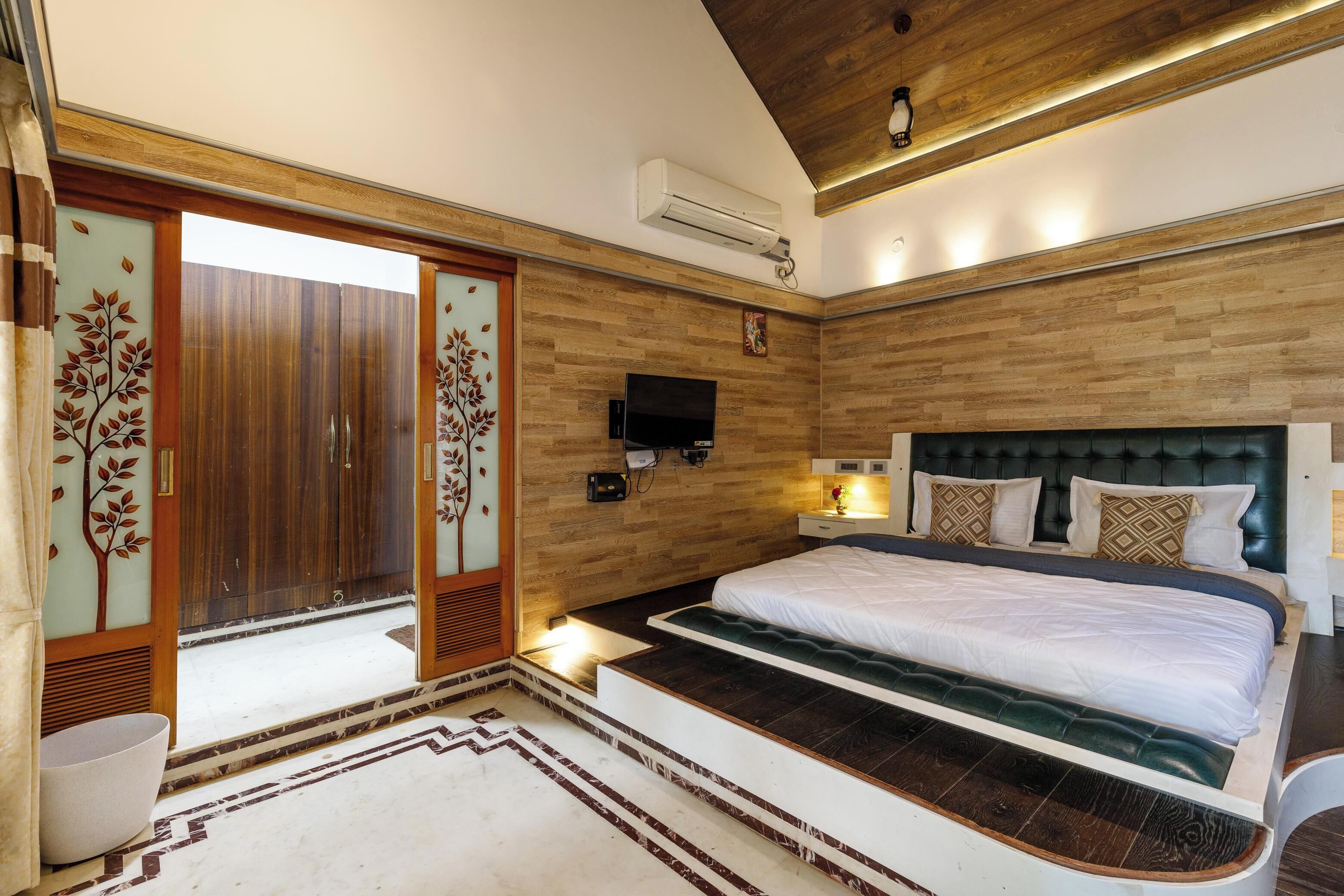 Villa (1 Bedroom) | 4 bilik tidur, ruang kerja komputer riba, cadar katil 
