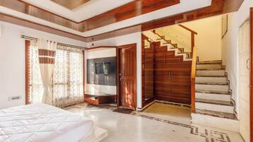 Villa (1 Bedroom) | Bathroom | Shower