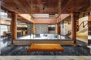 Villa (6 Bedrooms) | Interior