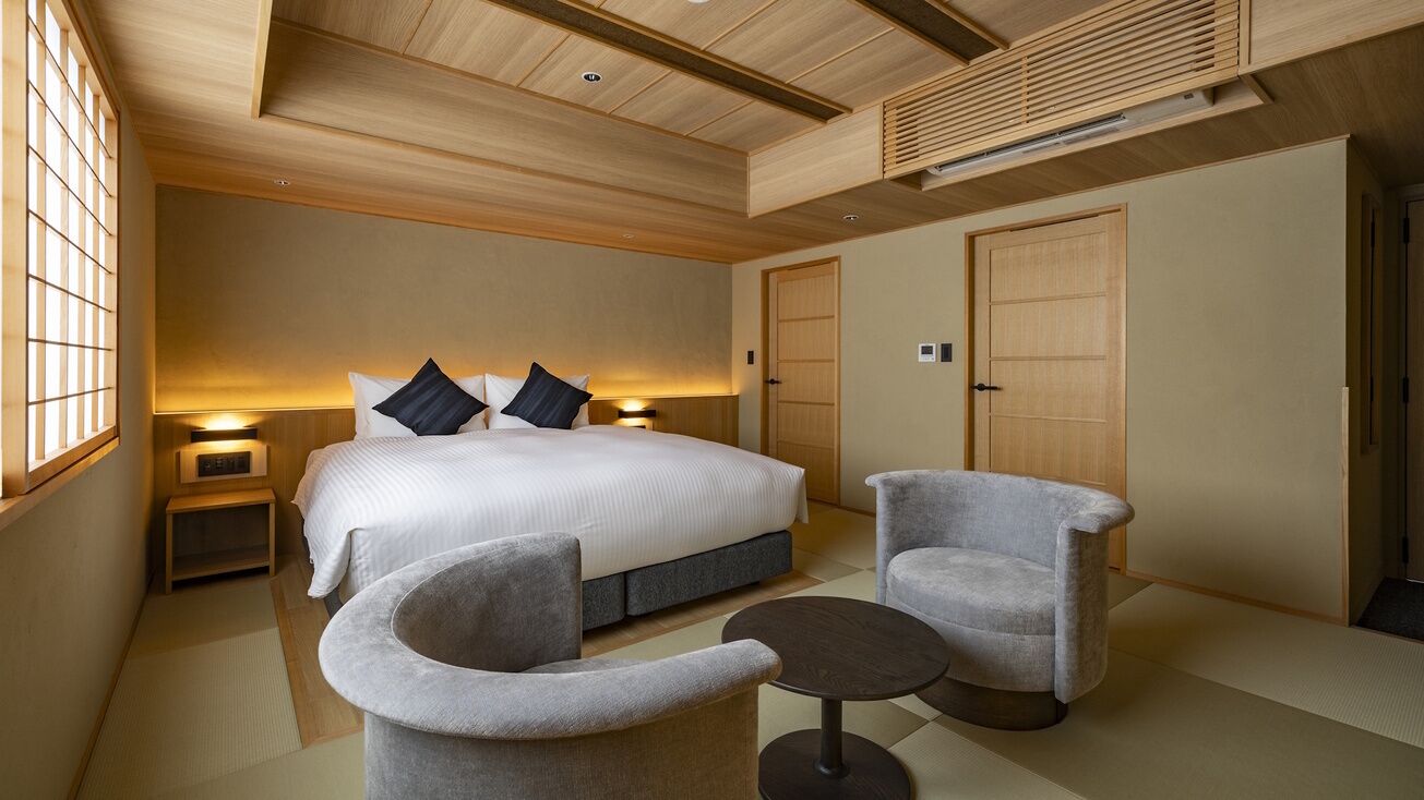 In-room safe, free WiFi, bed sheets