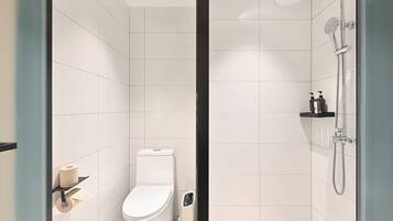 Blackout curtains, iron/ironing board, free WiFi