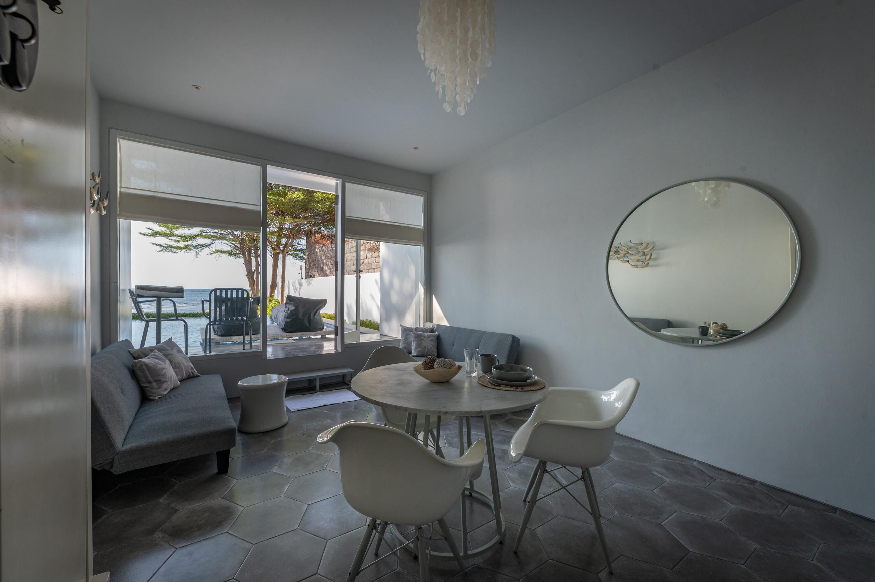 In-room safe, desk, blackout drapes, free WiFi