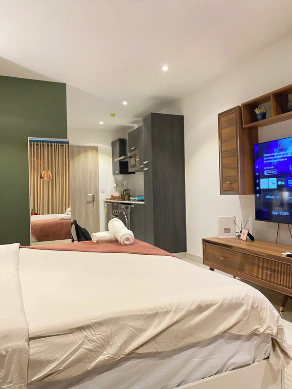 1 bedroom, iron/ironing board, WiFi, bed sheets