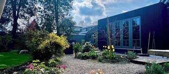 Lovely family home with a beautiful garden close to Amsterdam and the beach