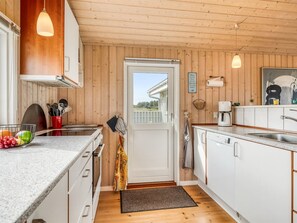 Fridge, microwave, dishwasher, cookware/dishes/utensils