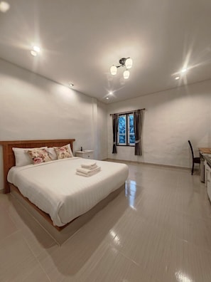 Superior Room | Minibar, individually decorated, desk, laptop workspace - Kenikar Raintree Resort Chumphon (Chumphon)