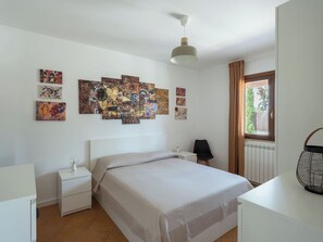 2 bedrooms, iron/ironing board, free WiFi, bed sheets - Villa Kamarà, spacious villa with pool and relaxation just steps from Scopello (Castellammare del Golfo)