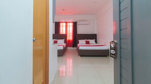 Chambre Quadruple Standard | Wi-Fi gratuit