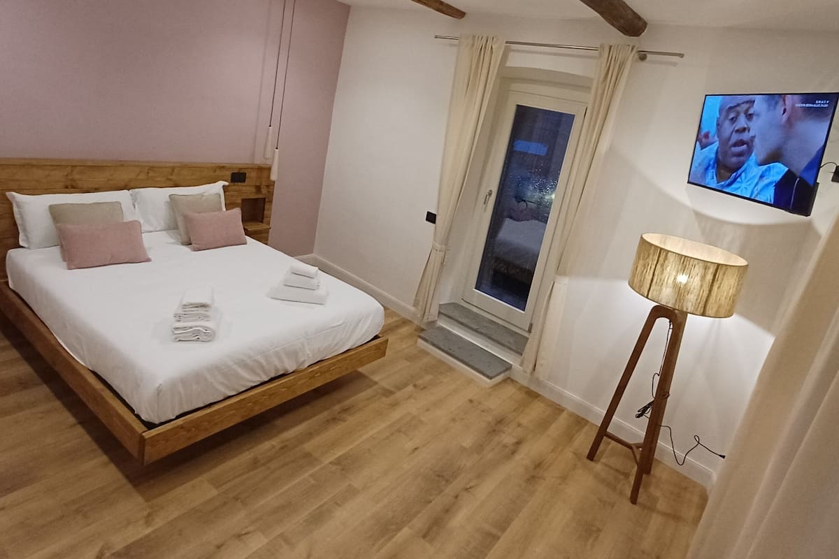 Hochwertige Bettwaren, Betten mit Memory-Foam-Matratzen