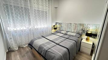 2 slaapkamers, een strijkplank/strijkijzer, wifi, beddengoed