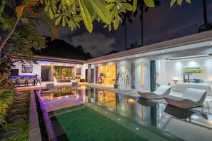 Outdoor pool - Villa Naema - 4 BR Private Villa (Seminyak)