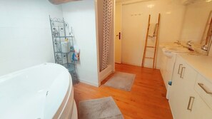 Haartrockner, Toilettenpapier