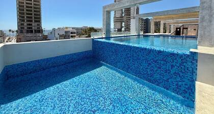 Loft a few blocks from the beach By Gps