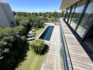 Indoor pool, outdoor pool