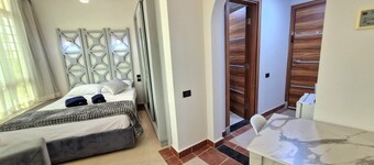 STUDIO APARTMENT IN HURGADA AT ROYAL BEACH WITH PRIVATE BEACH