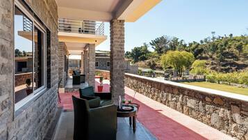 Deluxe Double Room, Mountain View | Balcony