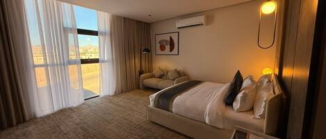 Studio Supérieur, 1 grand lit, vue ville | Bureau, espace de travail pour ordinateur portable